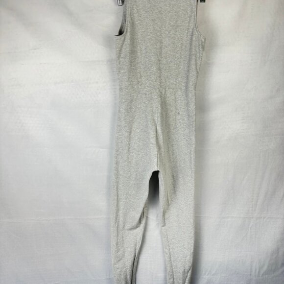 Aritzia The Group by Babaton Organic Soft Contour V-Neck Jumpsuit - Picture 6 of 10